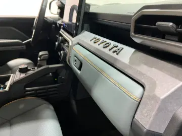 TOYOTA Tacoma Trail Hunter