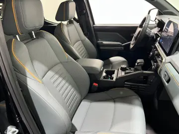 TOYOTA Tacoma Trail Hunter