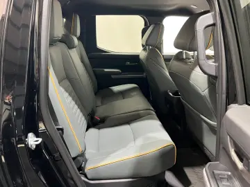 TOYOTA Tacoma Trail Hunter