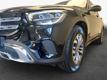 MERCEDES-BENZ GLC 220 d 4M Standhz CarPlay