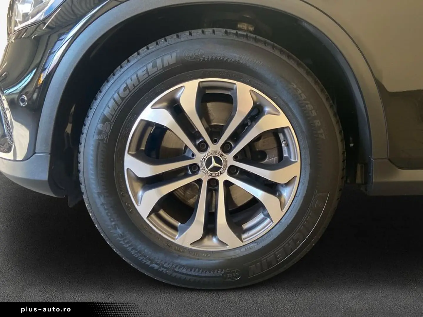 MERCEDES-BENZ GLC 220 d 4M Standhz CarPlay