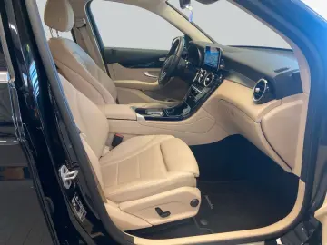 MERCEDES-BENZ GLC 220 d 4M Standhz CarPlay