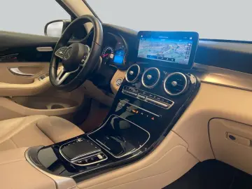 MERCEDES-BENZ GLC 220 d 4M Standhz CarPlay