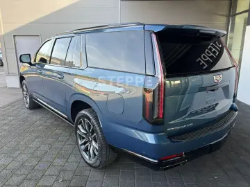 Cadillac Escalade FACELIFT MY26 6.2 V8 ESV Sport Platinum