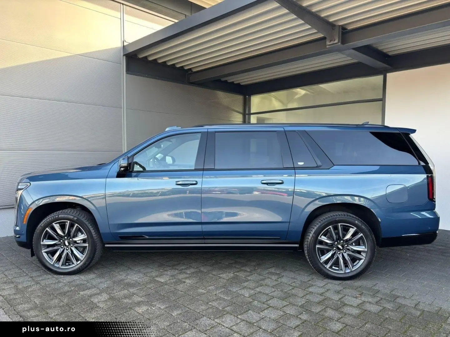 Cadillac Escalade FACELIFT MY26 6.2 V8 ESV Sport Platinum