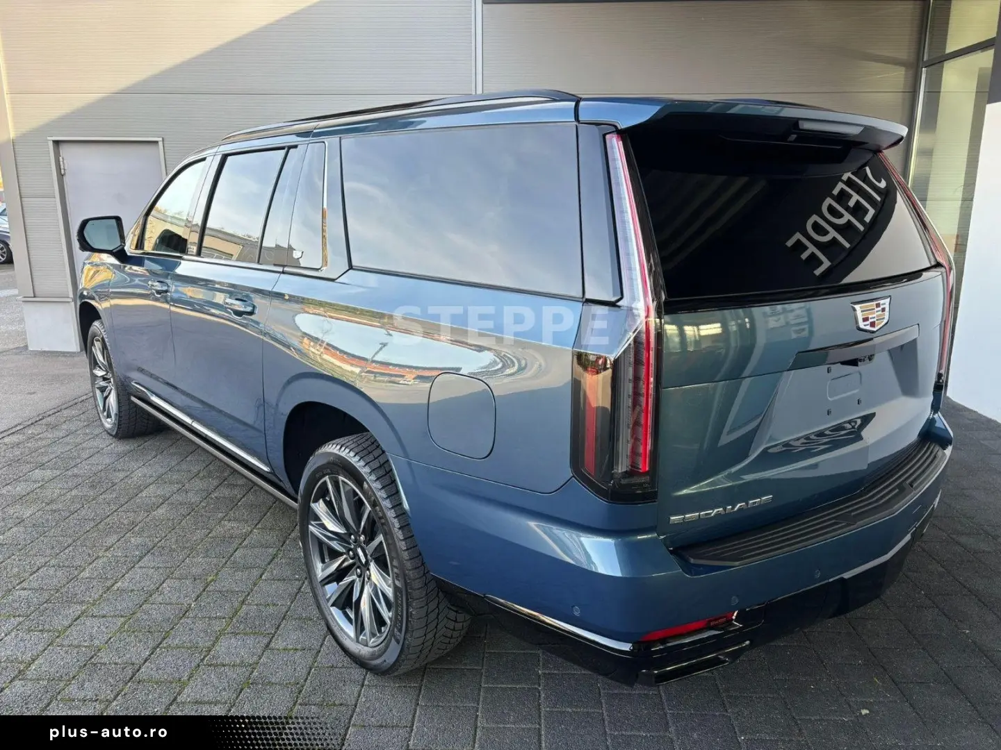 Cadillac Escalade FACELIFT MY26 6.2 V8 ESV Sport Platinum