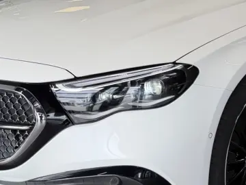 MERCEDES-BENZ E 450 d 4M AMG Night BURM®4D SUPERSCREEN PANO