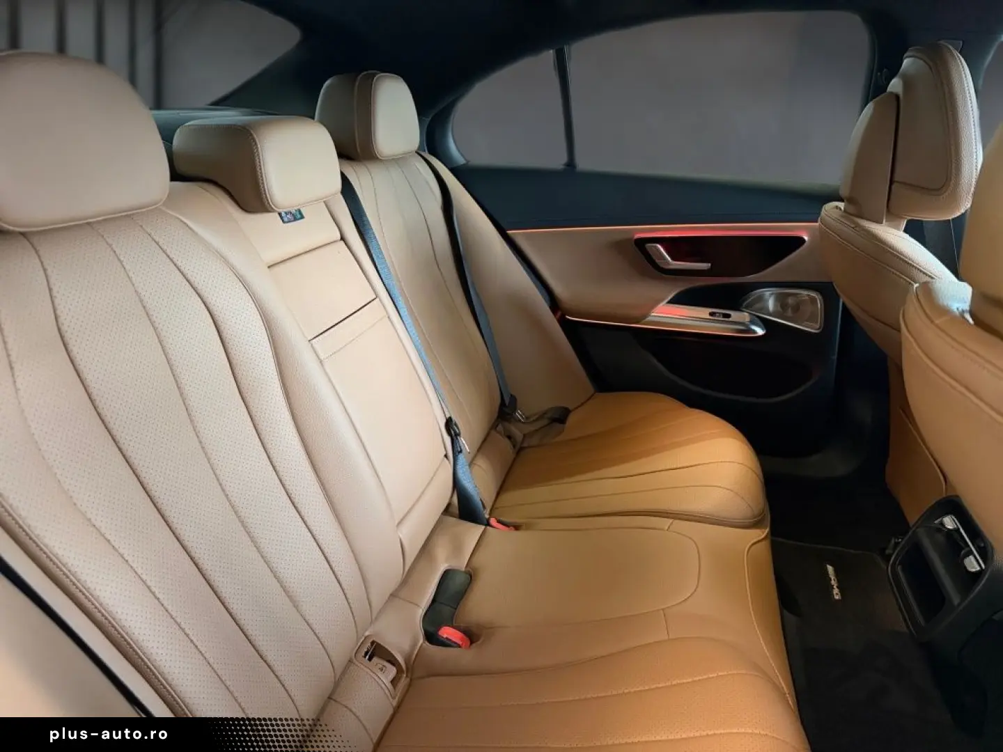 MERCEDES-BENZ E 450 d 4M AMG Night BURM®4D SUPERSCREEN PANO