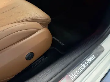 MERCEDES-BENZ E 450 d 4M AMG Night BURM®4D SUPERSCREEN PANO