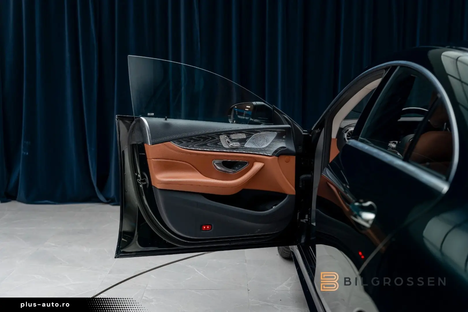 MERCEDES-BENZ CLS 450 4MATIC Premium  Pano Burmester HUD