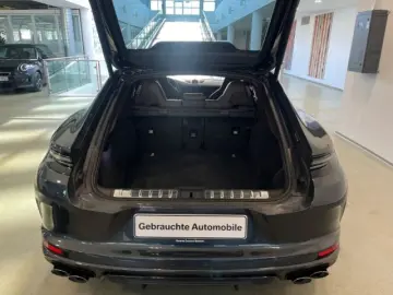 PORSCHE Panamera Turbo E-Hybrid 1.Hd.
