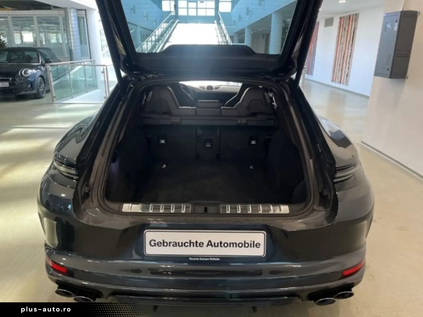 PORSCHE Panamera Turbo E-Hybrid 1.Hd.