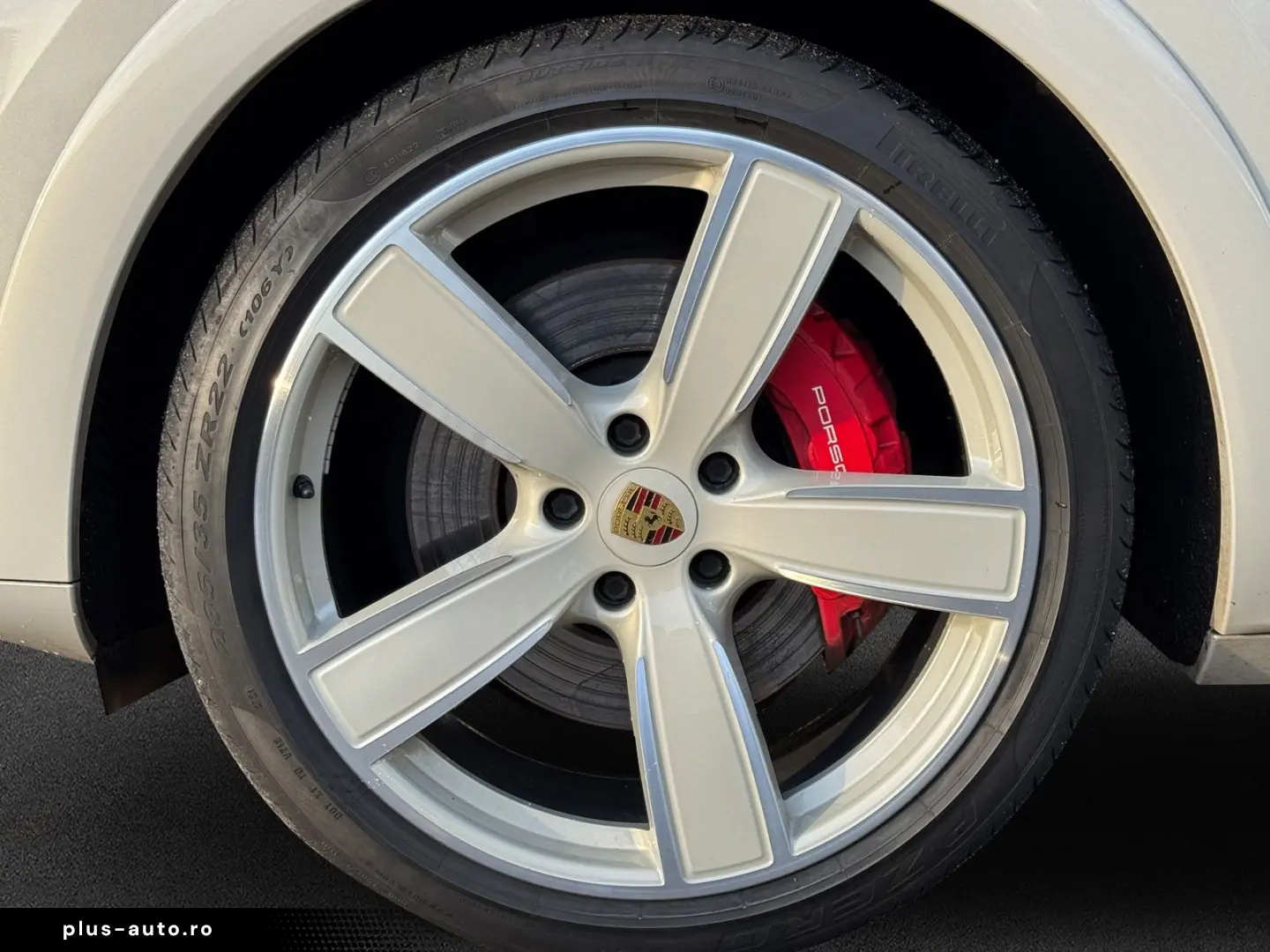 PORSCHE Cayenne Coupe GTS  absolute Vollausstattung!