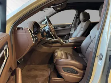 PORSCHE Cayenne Coupe GTS  absolute Vollausstattung!