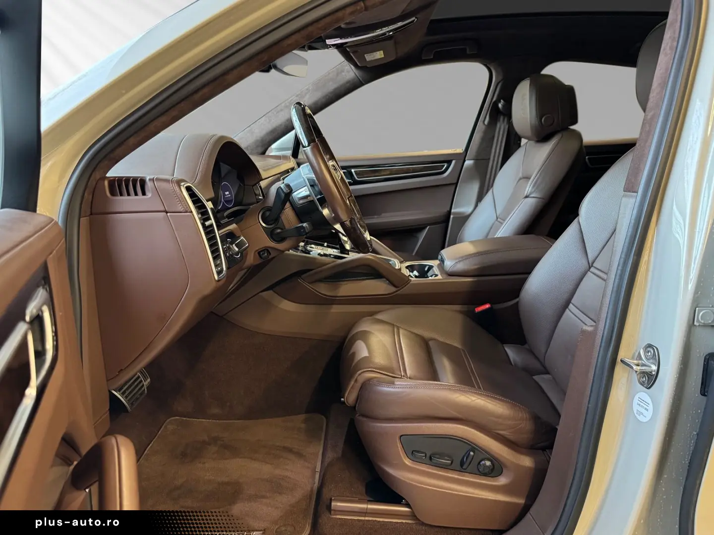 PORSCHE Cayenne Coupe GTS  absolute Vollausstattung!