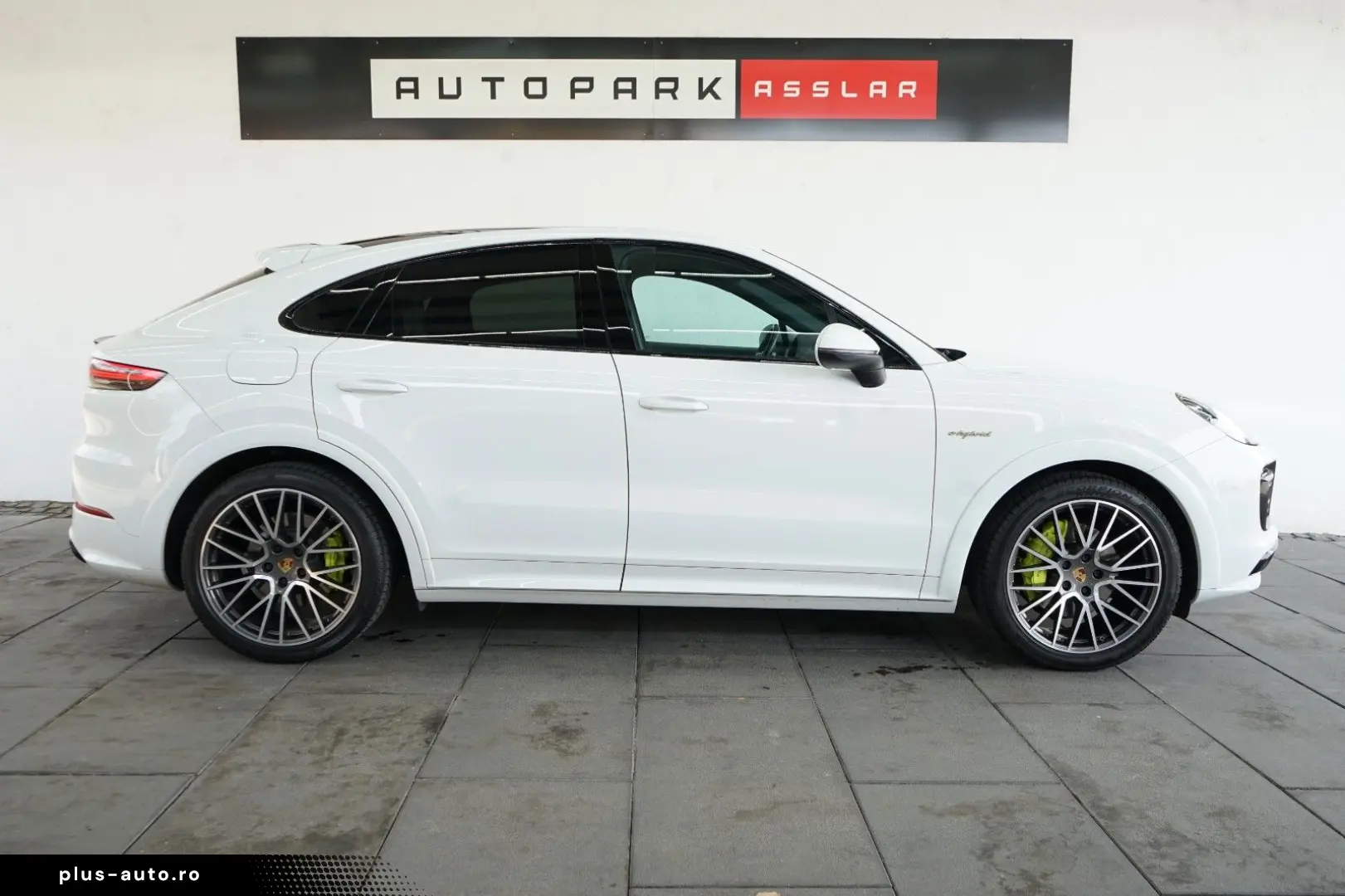 PORSCHE Cayenne Coupe E-Hybrid SportDesign Abgas Matrix