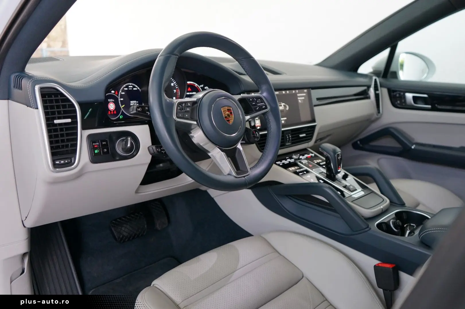 PORSCHE Cayenne Coupe E-Hybrid SportDesign Abgas Matrix