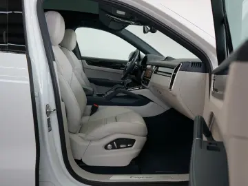 PORSCHE Cayenne Coupe E-Hybrid SportDesign Abgas Matrix