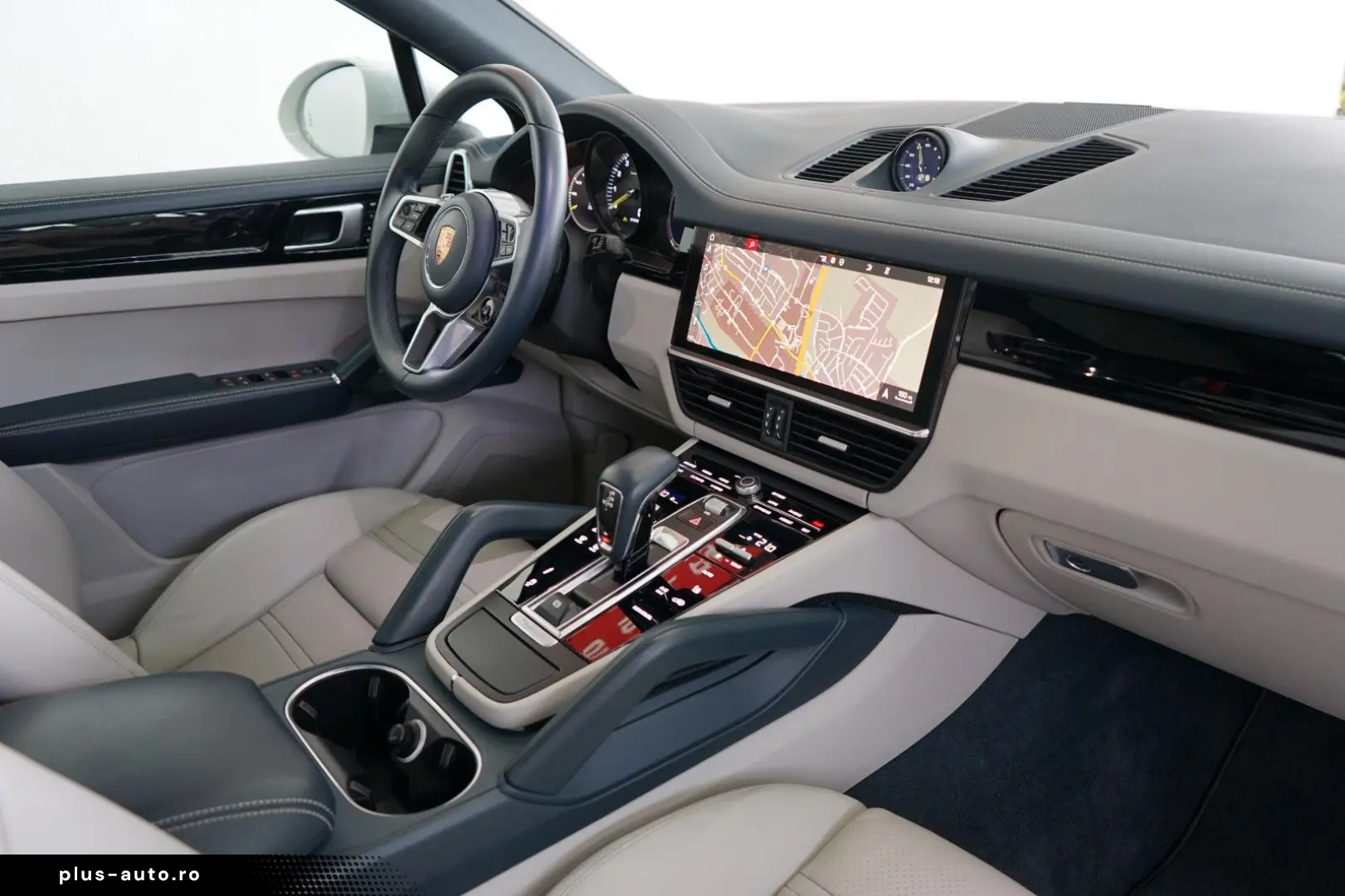 PORSCHE Cayenne Coupe E-Hybrid SportDesign Abgas Matrix