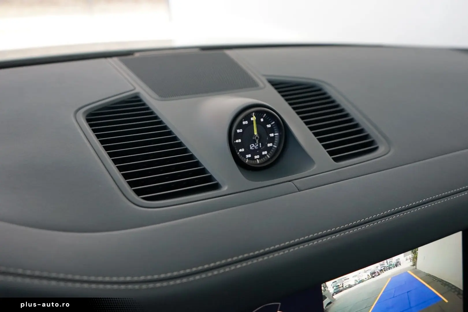 PORSCHE Cayenne Coupe E-Hybrid SportDesign Abgas Matrix