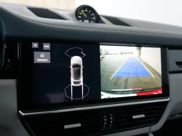 PORSCHE Cayenne Coupe E-Hybrid SportDesign Abgas Matrix