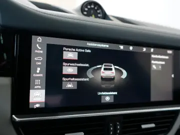 PORSCHE Cayenne Coupe E-Hybrid SportDesign Abgas Matrix