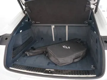 PORSCHE Cayenne Coupe E-Hybrid SportDesign Abgas Matrix