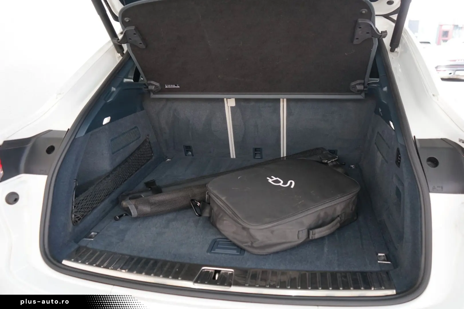 PORSCHE Cayenne Coupe E-Hybrid SportDesign Abgas Matrix