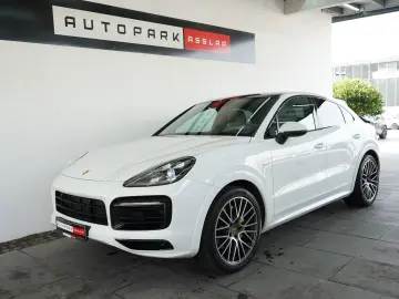 PORSCHE Cayenne Coupe E-Hybrid SportDesign Abgas Matrix