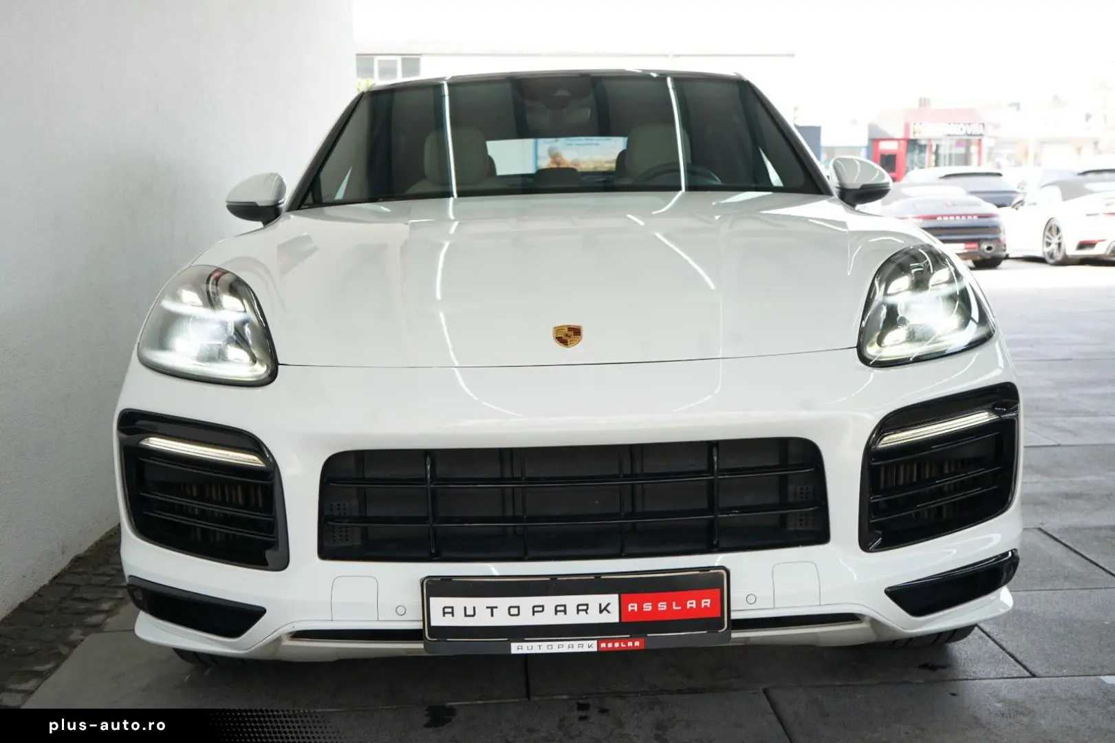 PORSCHE Cayenne Coupe E-Hybrid SportDesign Abgas Matrix