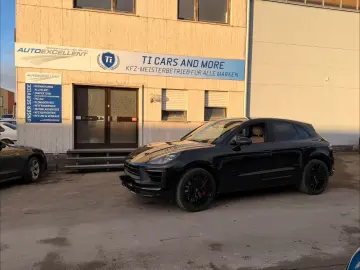 PORSCHE Macan GTS SCHECKEFT Service & TÜV NEU