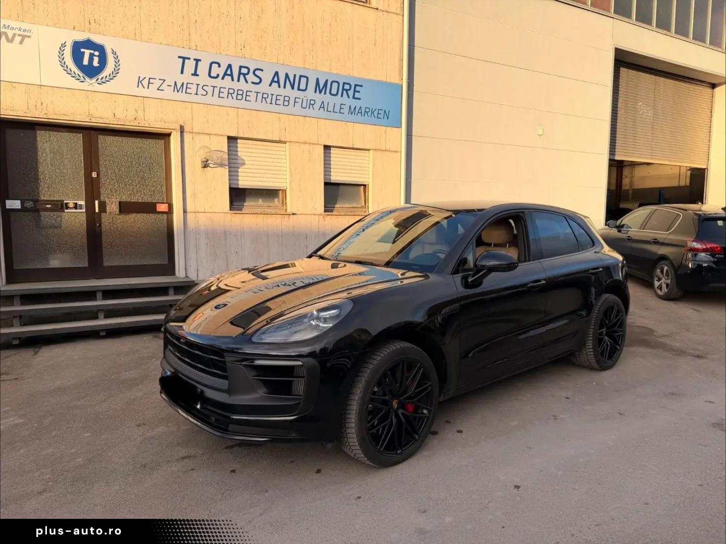 PORSCHE Macan GTS SCHECKEFT Service & TÜV NEU