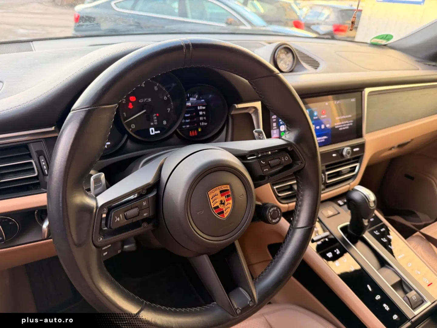 PORSCHE Macan GTS SCHECKEFT Service & TÜV NEU