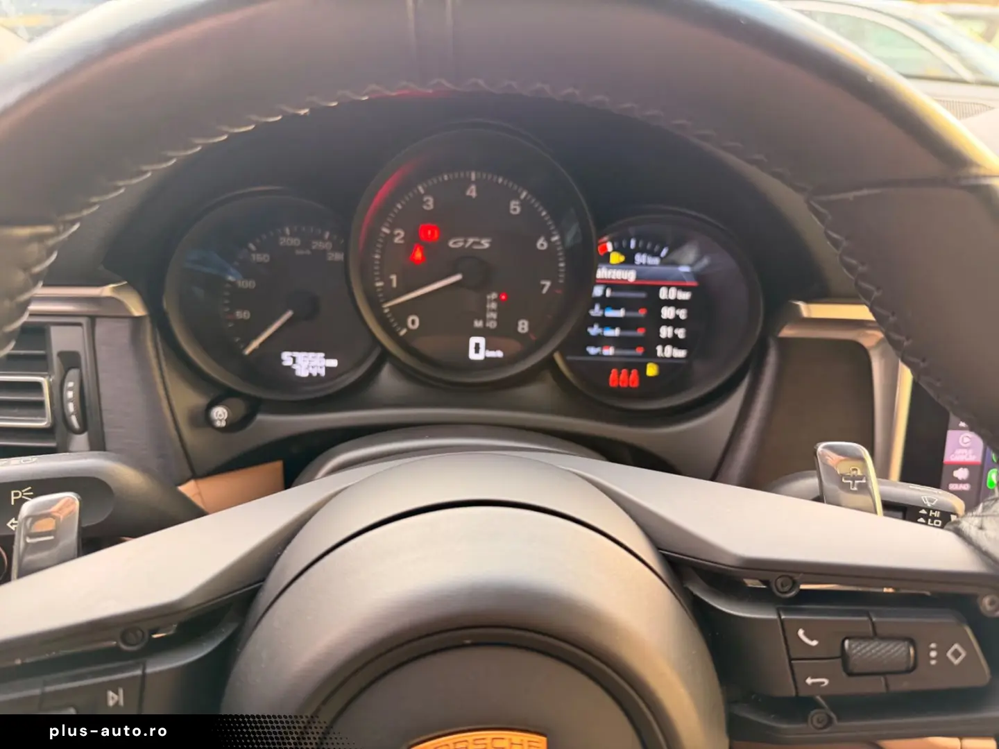 PORSCHE Macan GTS SCHECKEFT Service & TÜV NEU