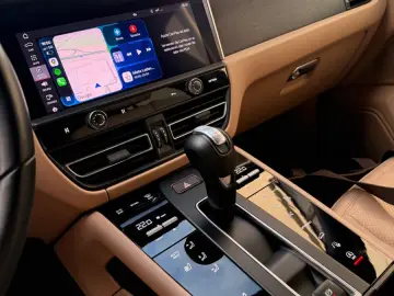 PORSCHE Macan GTS SCHECKEFT Service & TÜV NEU