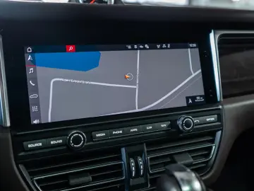 PORSCHE Macan GTS 2.9 V6 PDLS  AHK 360  BOSE PANO STHZ