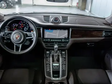 PORSCHE Macan GTS 2.9 V6 PDLS  AHK 360  BOSE PANO STHZ