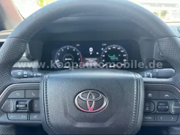 Toyota Tacoma TRD Sport