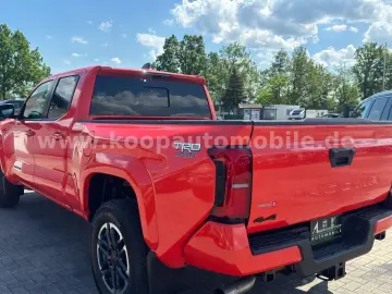 Toyota Tacoma TRD Sport