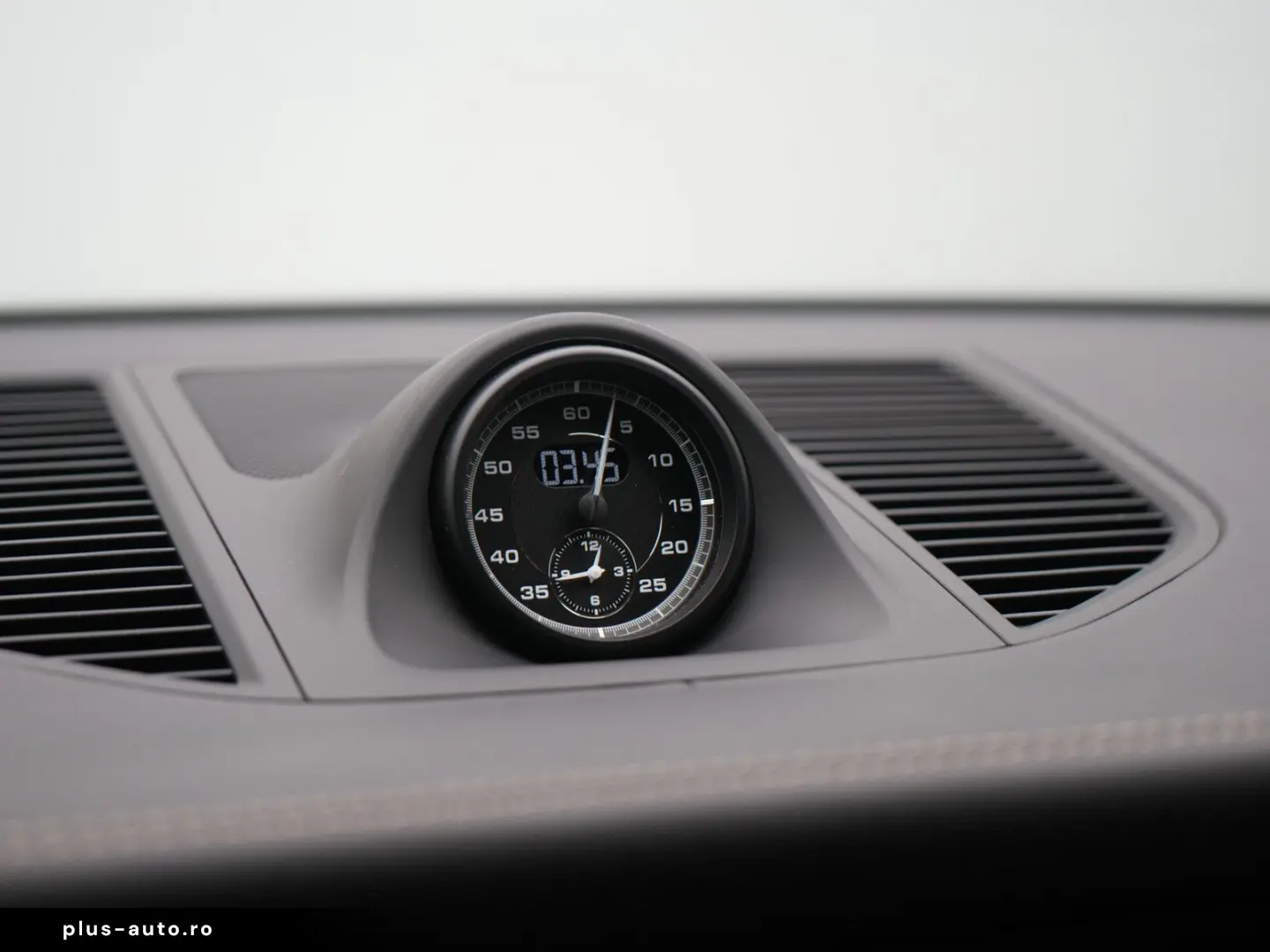 PORSCHE Macan GTS SPORT CHRONO PANO AHK BOSE PDLS  PASM