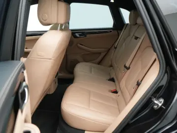 PORSCHE Macan GTS SPORT CHRONO PANO AHK BOSE PDLS  PASM