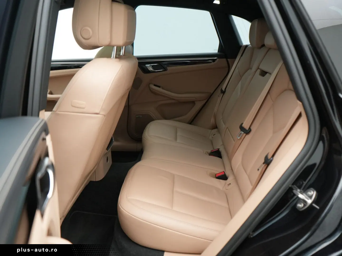 PORSCHE Macan GTS SPORT CHRONO PANO AHK BOSE PDLS  PASM