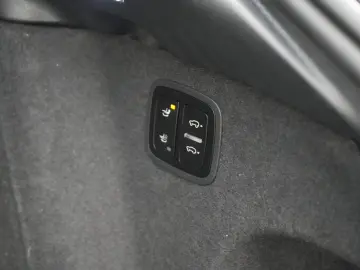 PORSCHE Macan GTS SPORT CHRONO PANO AHK BOSE PDLS  PASM