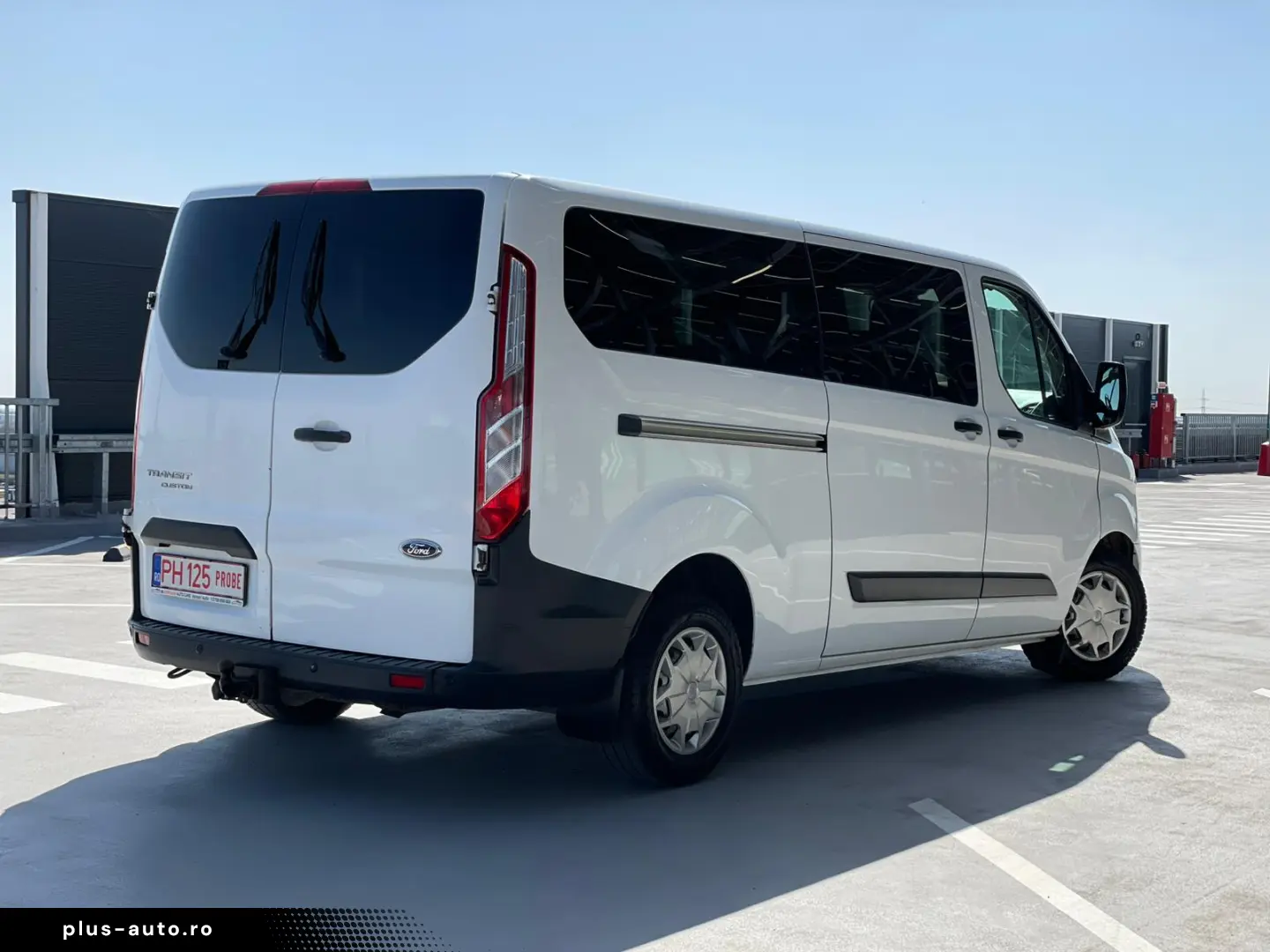 Ford Transit Custom 8   1   MODEL LUNG   2018 - GARANTIE