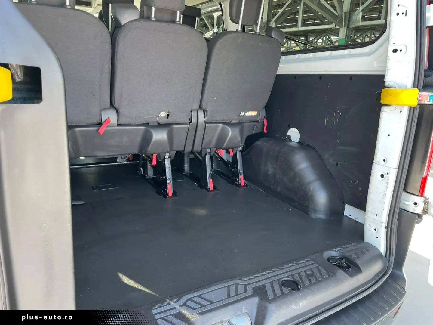 Ford Transit Custom 8   1   MODEL LUNG   2018 - GARANTIE