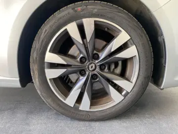 RENAULT MEGANE 1.3 TCe 158CP Intens Estate EDC