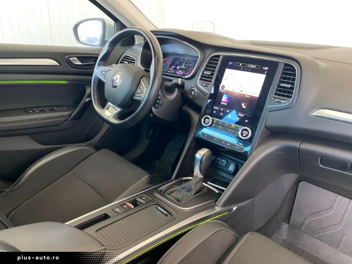 RENAULT MEGANE 1.3 TCe 158CP Intens Estate EDC