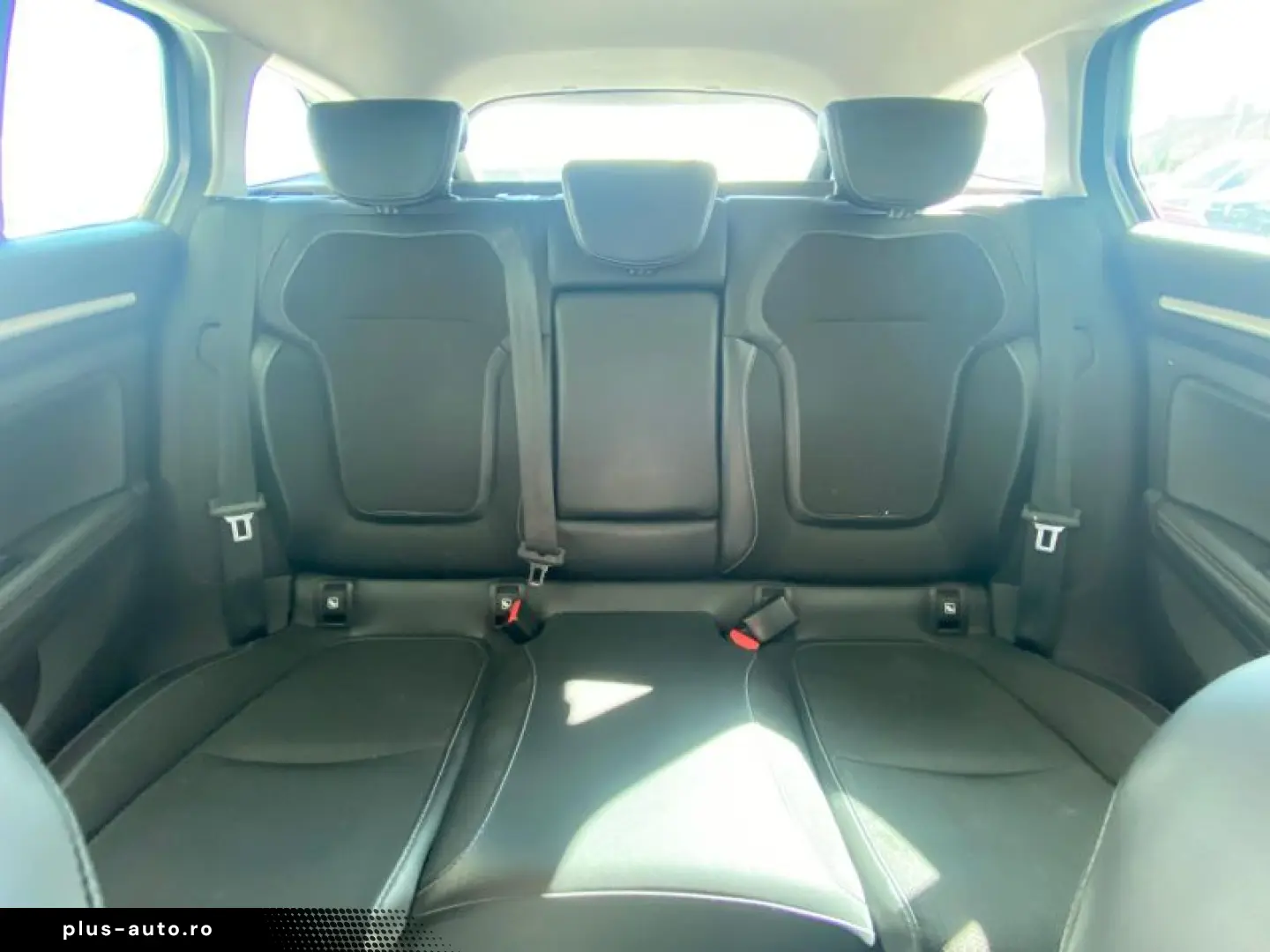 RENAULT MEGANE 1.3 TCe 158CP Intens Estate EDC