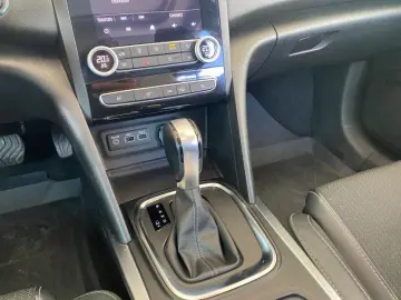 RENAULT MEGANE 1.3 TCe 158CP Intens Estate EDC