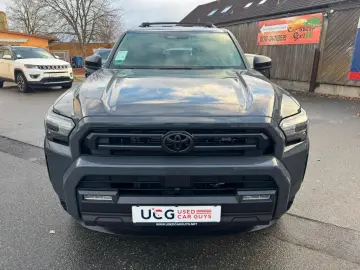 TOYOTA 4-Runner SR-5